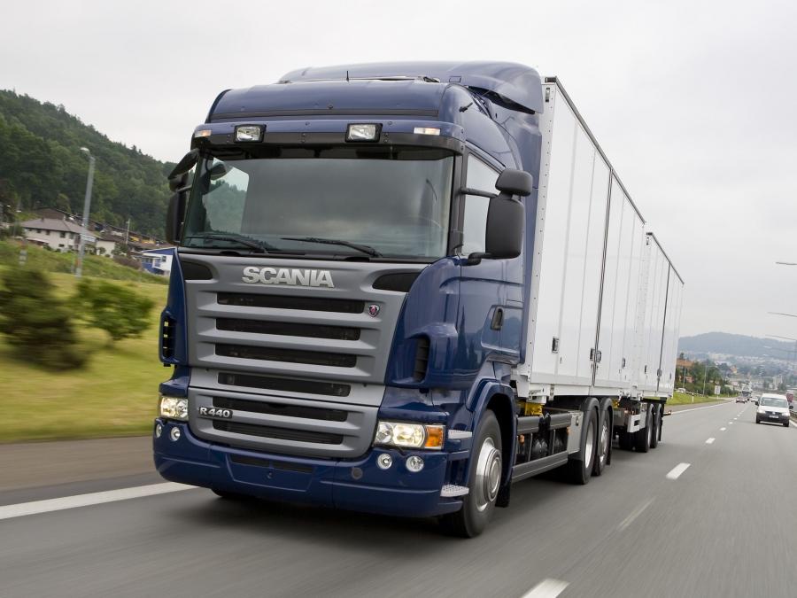  Scania R440 6x2 Highline 2004 года  (фото 1 из 5)